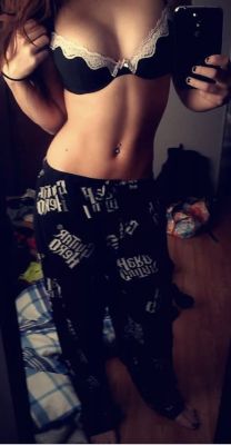 Попробуйте невероятный секс с хохлушкой (Машутка, от 2500 руб. в час)