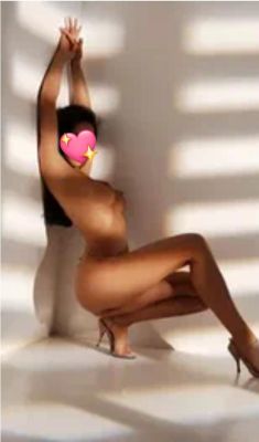 сексуальная негритянка Алина , закажите онлайн