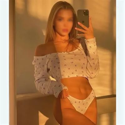 Зрелая негритянка Аня , работает 24 7