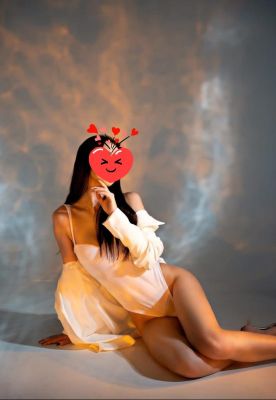 Аделина V.I.P, анкетные фото