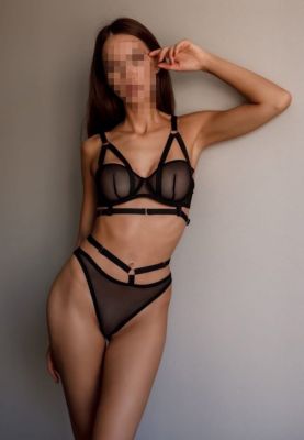 Снять девушку на ночь (Кристина, от 5000 руб. в час)