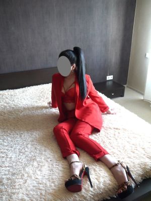 молоденькая студентка Мармеладка, рост: 168, вес: 55