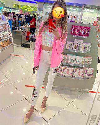 Вика — проститутка с большими формами, 29 лет