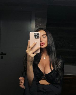 Снять девушку на ночь (Наташа, от 5000 руб. в час)