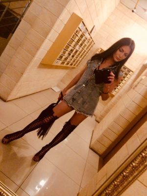 Снять девушку на час (Транс Ева, 26 лет)