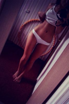 Массажистка Полина, рост: 163, вес: 48, без предоплаты