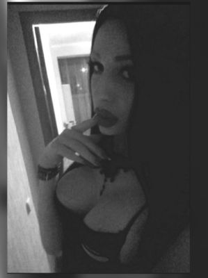 Виктория — лингам-массаж от проститутки - 5000 руб. в час