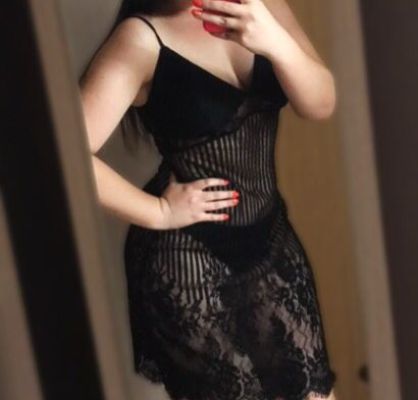 Виктория, 22 лет — минет в машине