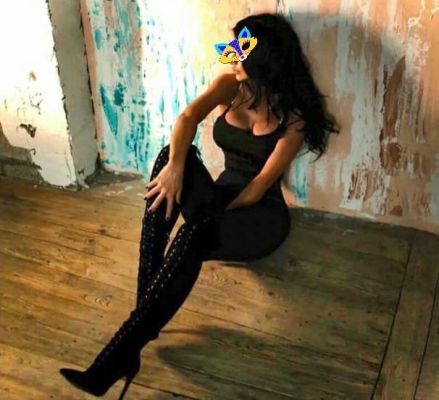 Анжелина: люблю золотой дождь